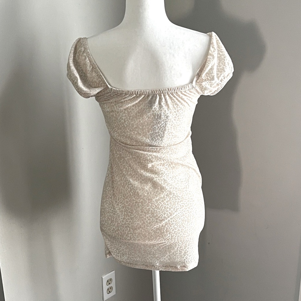 Motel Leopard Print Gaina Dress - Picture 7 of 8